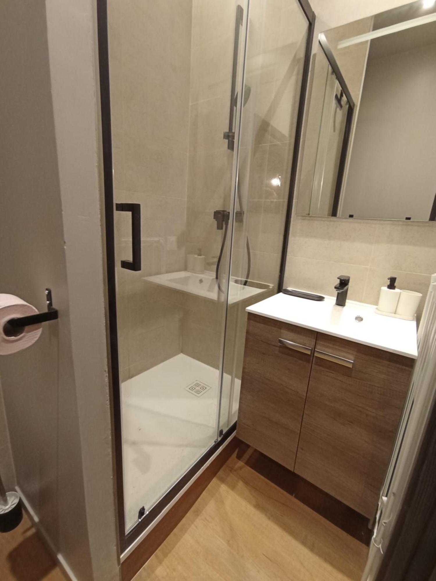Le 12 Wifi Neuf App 01 Apartment แซงต์-เอเตียน ภายนอก รูปภาพ